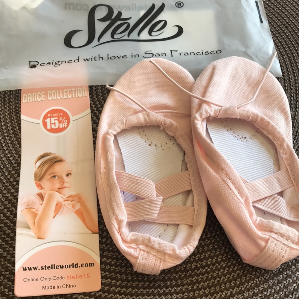 NWT Stelle Ballerina Shoes. Girls